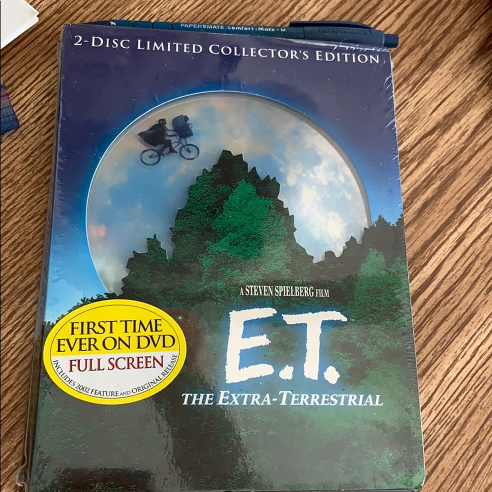 first ever never opened 2 disc e.t